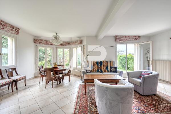 Maison Rueil Malmaison 6 pièce(s) 160m2 €1 010 000 ** - Référence 19356