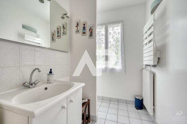 Maison Rueil Malmaison 6 pièce(s) 160m2 €1 010 000 ** - Référence 19356