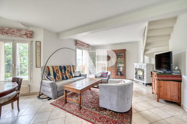 Maison Rueil Malmaison 6 pièce(s) 160m2 €1 010 000 ** - Référence 19356