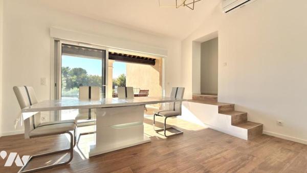 LA MOTTE – Villa Réinventée au Cœur de La Motte – Lumière, Modernité et Art de Vivre Provençal