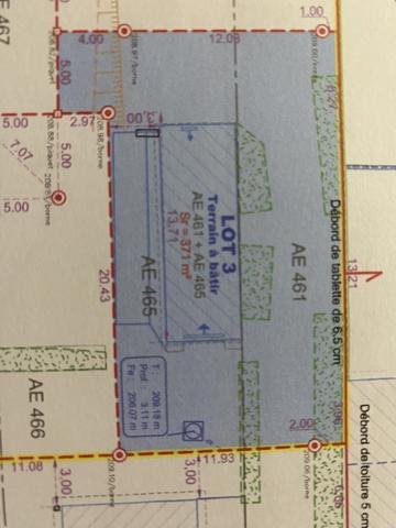 Terrain à bâtir de 400,00 m² avec garage de 60 m2 existant, libre constructeur