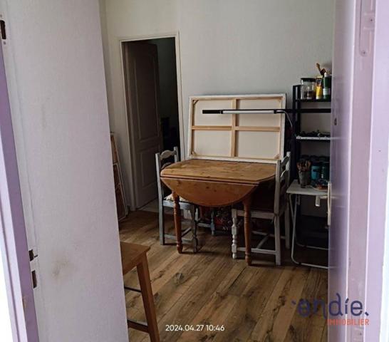 Lorgues Appartement loué de Type F2 en rdc surelevé