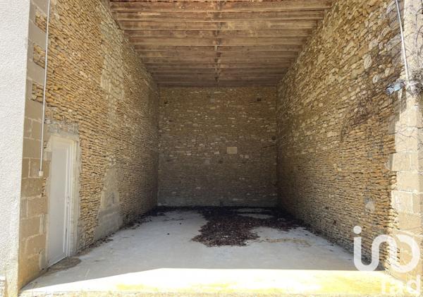 Maison à vendre 8 pièces 247 m² Saint-Martin-la-Pallu