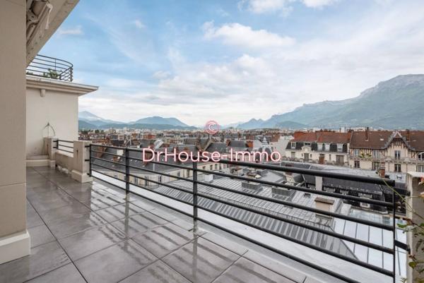 Appartement à vendre 5 pièces de 109 m²