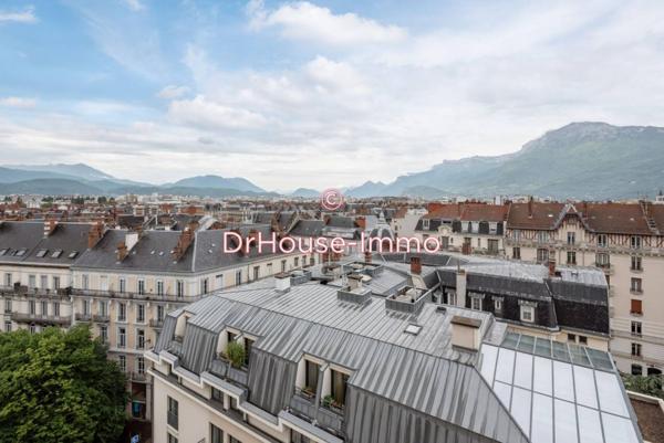 Appartement à vendre 5 pièces de 109 m²