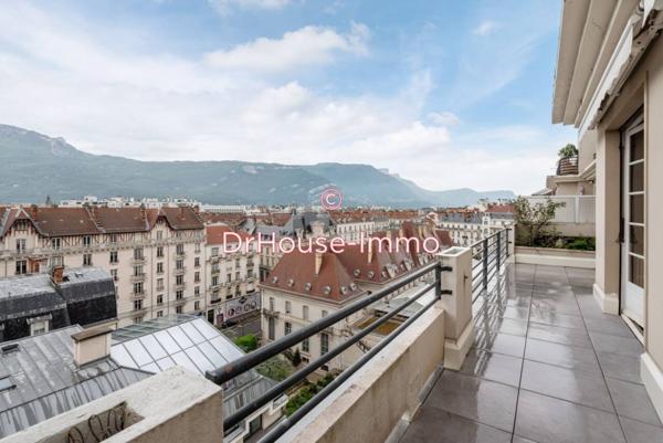 Appartement à vendre 5 pièces de 109 m²
