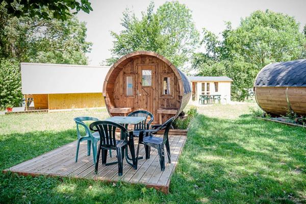 Dpt Saône et Loire (71), à vendre TOURNUS Camping sur 1ha et demi à 550 000 €
