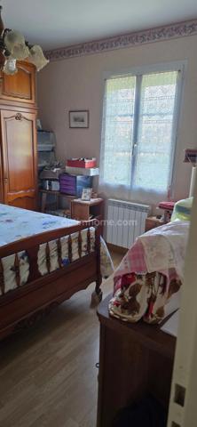 Maison à vendre dans un hameau de DIRAC, au calme, juste à remettre au goût du jour