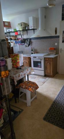 Maison à vendre dans un hameau de DIRAC, au calme, juste à remettre au goût du jour