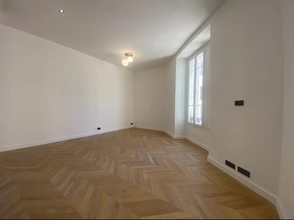 Appartement à NICE (06000)