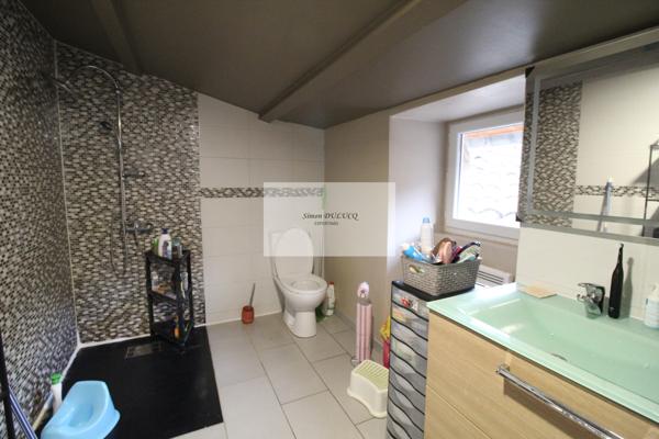 Saint-Affrique (12400) Maison en pierre rénovée de 101 m²