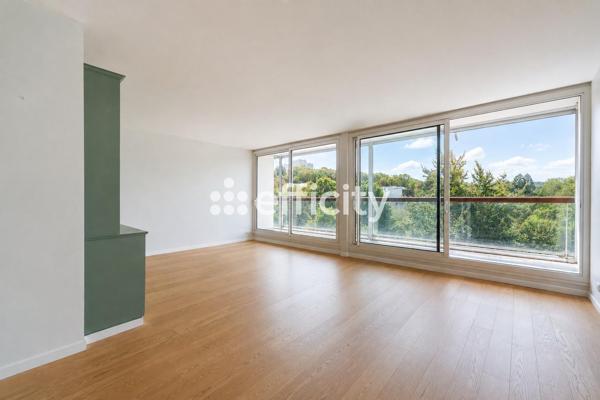 Appartement
         4 pièces
        - 99 m² Exclusivité 620 000 € *