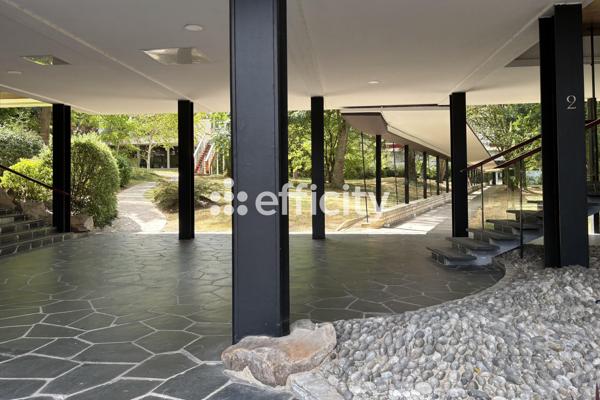 Appartement
         4 pièces
        - 99 m² Exclusivité 620 000 € *