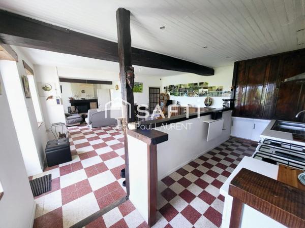 Longère de 255m2 sur 1ha proche de Monségur.