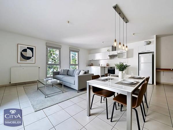 Appartement à vendre 4 pièces 91m² Saint-Fons (69190)