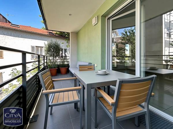 Appartement à vendre 4 pièces 91m² Saint-Fons (69190)