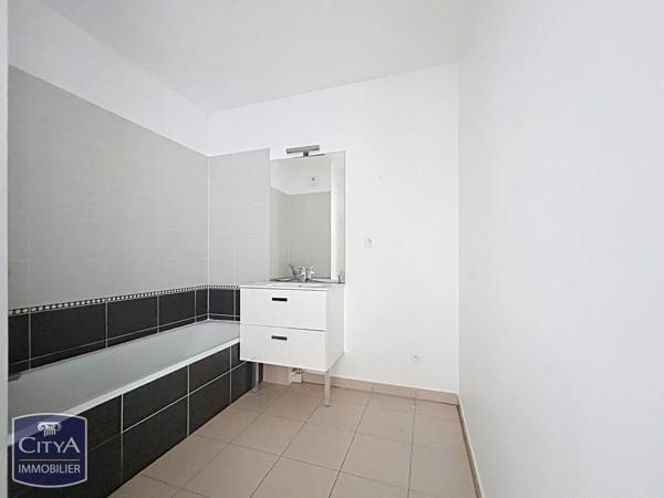 Appartement à vendre 4 pièces 91m² Saint-Fons (69190)
