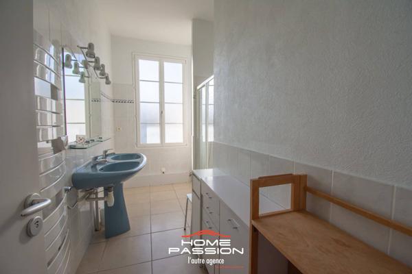ROYAN  PLEIN CUR DE VILLE - APPARTEMENT T3