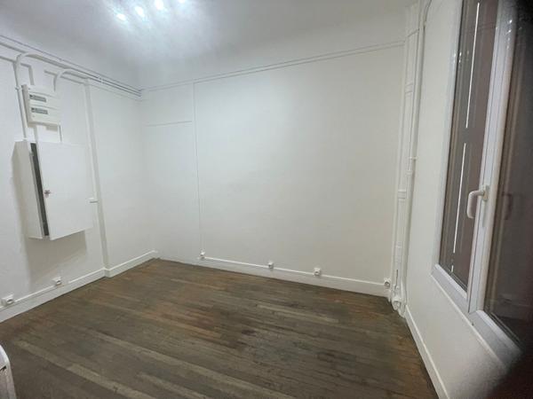 Local commercial Les Lilas 57 m2