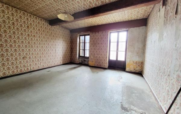 Vente Immeuble à réhabiliter à rénover Neuville-les-dames   