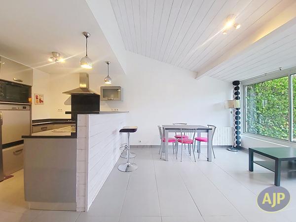 Maison à vendre Merignac - 4 pièces, 70m² avec 3 chambre(s) à 349 000€ - AJP Immobilier Bordeaux Saint-Augustin