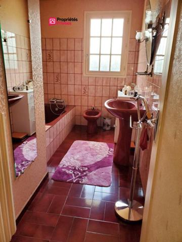 Noyers sur Cher maison - 158 m² - 5 pièces - 4 chambres sur terrain de 1320 m²