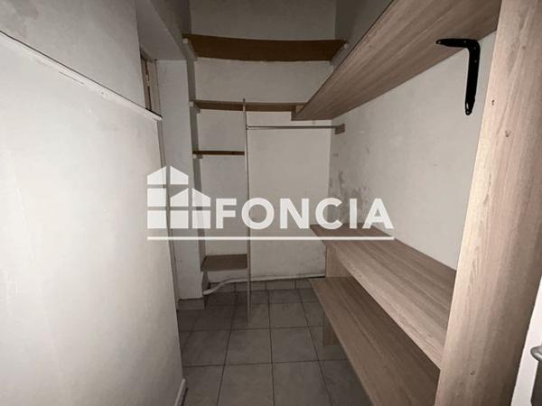 Location Appartement 4 pièces 82.21 m² - 33 RUE DES MINIMES Pont Saint Esprit 30130