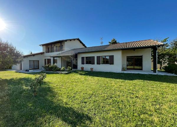 Maison à vendre    5 pièces •  Romans-sur-Isère