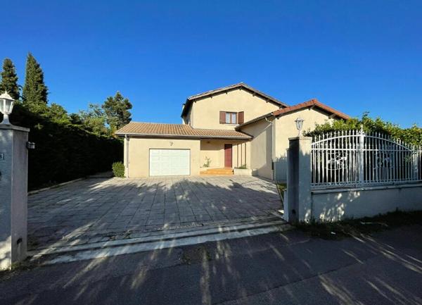 Maison à vendre    5 pièces •  Romans-sur-Isère