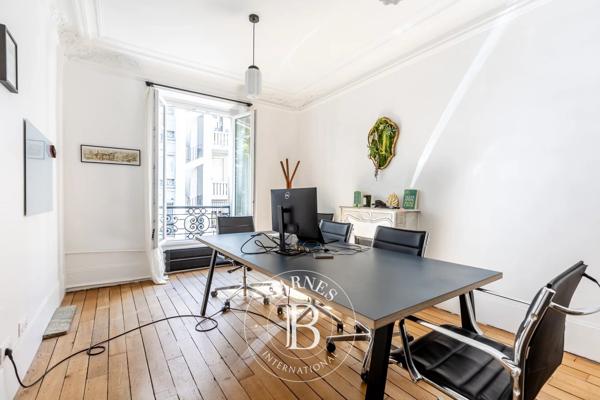 Paris 17ème, Hôtel particulier 7 Chambres -  424 m² à vendre