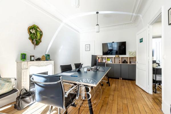 Paris 17ème, Hôtel particulier 7 Chambres -  424 m² à vendre