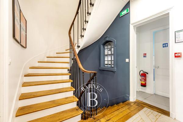 Paris 17ème, Hôtel particulier 7 Chambres -  424 m² à vendre
