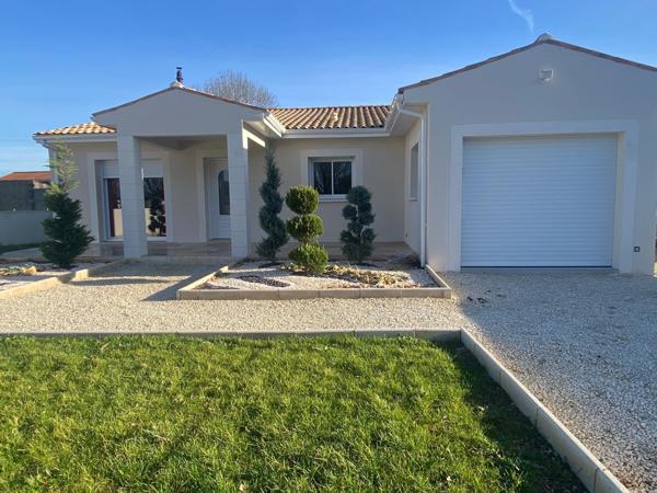 Maison de plain-pied - TERNANT 17400