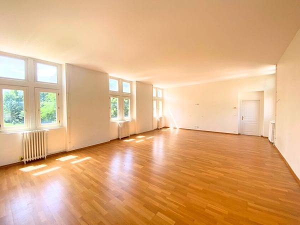 Orléans 5 Pièces 151m² dans un chateau