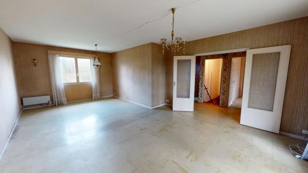 SAINT BENOIT - FORT POTENTIEL - MAISON DE 104m2 -4 CHAMBRES - CADRE VERDOYANT