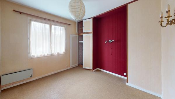 SAINT BENOIT - FORT POTENTIEL - MAISON DE 104m2 -4 CHAMBRES - CADRE VERDOYANT