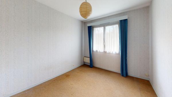 SAINT BENOIT - FORT POTENTIEL - MAISON DE 104m2 -4 CHAMBRES - CADRE VERDOYANT