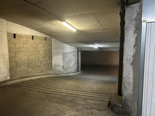 Achat parking / box Paris 18 - 23 m² - 40 000 €