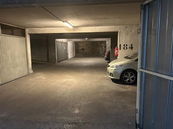 Achat parking / box Paris 18 - 23 m² - 40 000 €