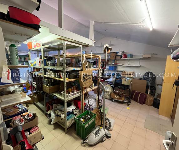 BELLE MAISON T5 DE PLAIN PIED NON MITOYENNE