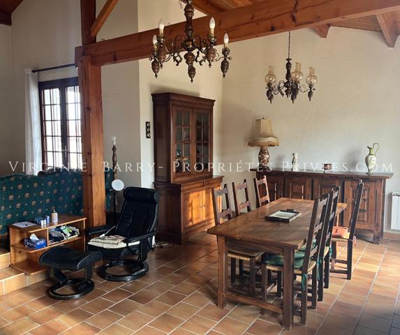 BELLE MAISON T5 DE PLAIN PIED NON MITOYENNE