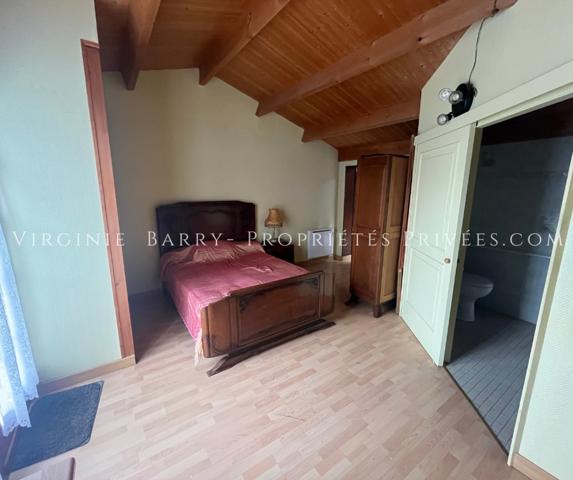 BELLE MAISON T5 DE PLAIN PIED NON MITOYENNE