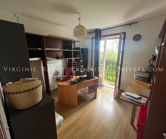 BELLE MAISON T5 DE PLAIN PIED NON MITOYENNE