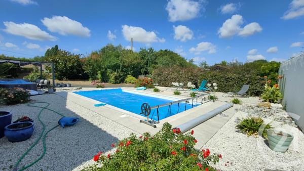 Maison à vendre  6 pièces - 151 m2 CHALLANS - 85