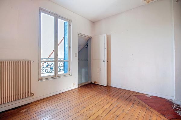 MAISON ** A RENOVER ** NANTERRE VIEUX-PONT 2 CHAMBRES JARDIN ANNEXES