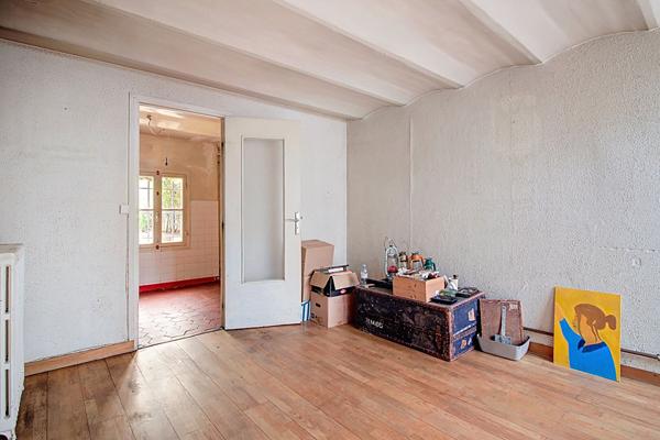 MAISON ** A RENOVER ** NANTERRE VIEUX-PONT 2 CHAMBRES JARDIN ANNEXES