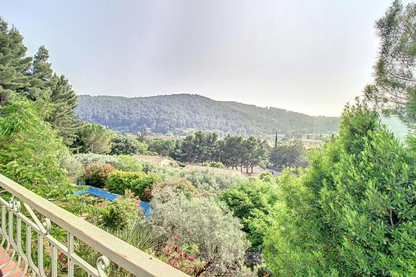 EXCLUSIVITE ! A VENDRE DRAGUIGNAN - Maison 10 pièces 239 m² avec piscine sur 4531 m² de terrain