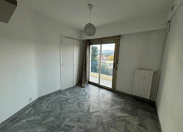 Appartement à louer    2 pièces •  Cagnes-sur-Mer