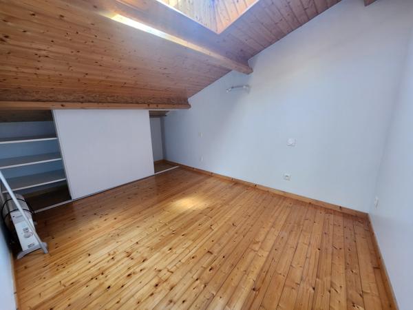 La Réorthe (85210) Maison de campagne avec quatre chambres