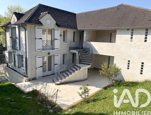 Maison à vendre 10 pièces 220 m² Rueil-Malmaison